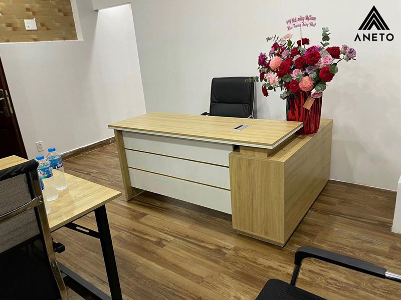 7 mẫu bàn giám đốc đẹp mê hồn do Aneto trực tiếp lắp đặt