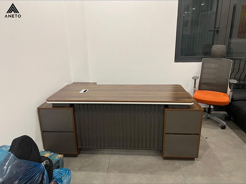 7 mẫu bàn giám đốc đẹp mê hồn do Aneto trực tiếp lắp đặt