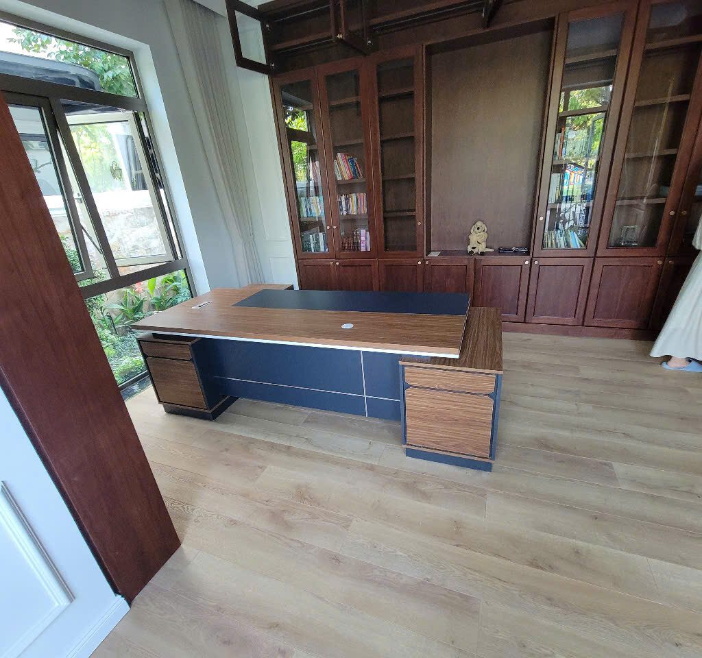 Bàn Giám Đốc – Vị Thế Lãnh Đạo Được Định Hình Từ Thiết Kế