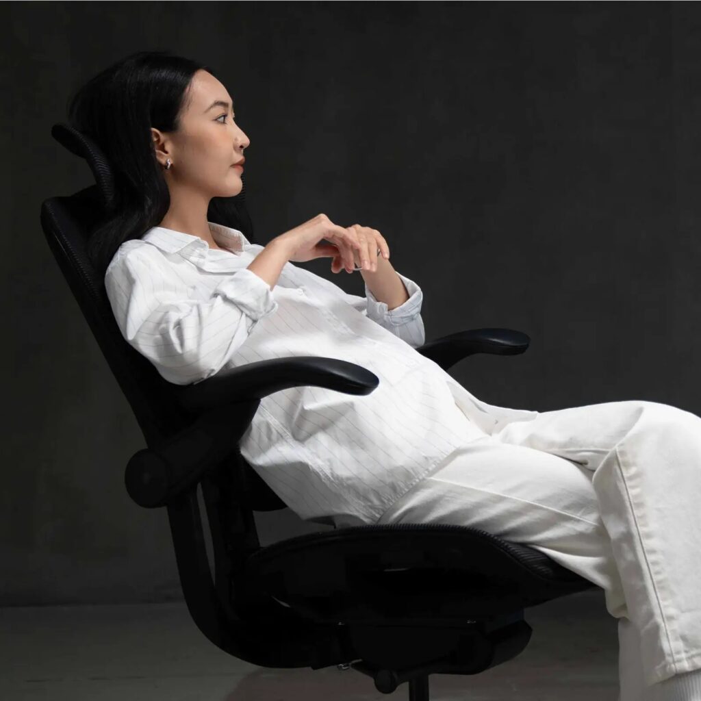 3 Nguyên Tắc Vàng Ngồi Làm Việc Giúp Dân Văn Phòng Hết Đau Lưng 3 Nguyên Tắc Vàng Ngồi Làm Việc Giúp Dân Văn Phòng Hết Đau Lưng