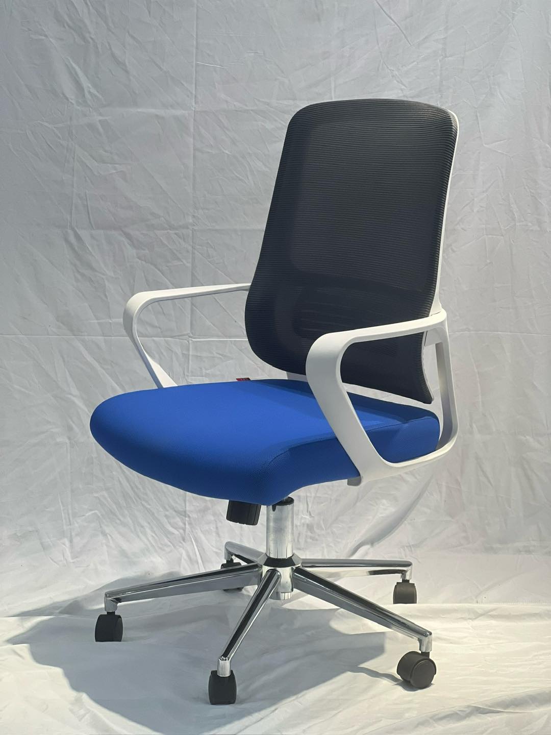 Ghế Công Thái Học Thực Sự Hiệu Quả Hay Chỉ Là Chiêu Trò Marketing?