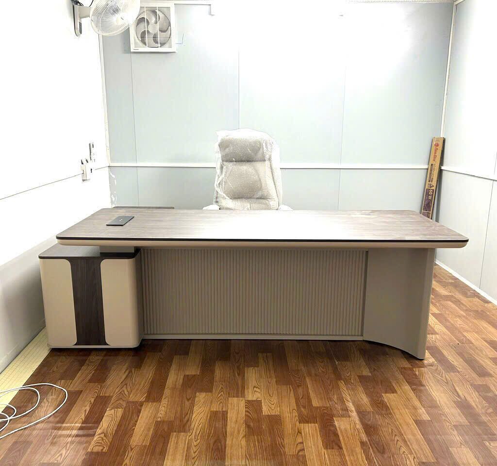 Dự án lắp đặt bàn giám đốc nhập khẩu tại Mai Dịch – Cầu Giấy