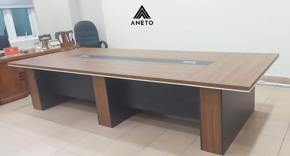 Dự Án Lắp Đặt Bàn Họp Và Tủ Văn Phòng Tại Phố Phạm Văn Nghị