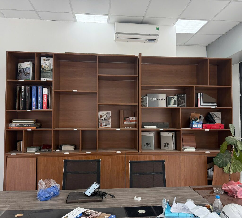 Tủ tài liệu văn phòng – Giải pháp lưu trữ thông minh cho không gian làm việc gọn gàng Tủ tài liệu văn phòng – Giải pháp lưu trữ thông minh cho không gian làm việc gọn gàng
