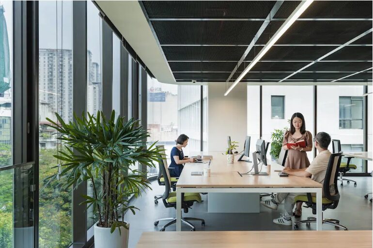 SETUP VĂN PHÒNG 10 NHÂN SỰ HẾT BAO NHIÊU TIỀN? CHI PHÍ NỘI THẤT VĂN PHÒNG CHO STARTUP