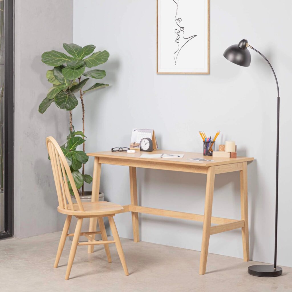 Tiêu chí chọn mua bàn làm việc gỗ đẹp, hiện đại tại nhà Tiêu chí chọn mua bàn làm việc gỗ đẹp, hiện đại tại nhà