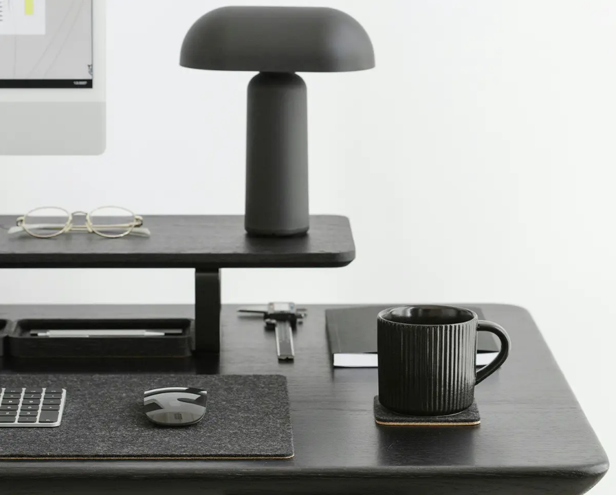 Khám phá ý tưởng setup góc làm việc với tone đen chủ đạo – Sang trọng, cá tính và hiệu quả Khám phá ý tưởng setup góc làm việc với tone đen chủ đạo – Sang trọng, cá tính và hiệu quả